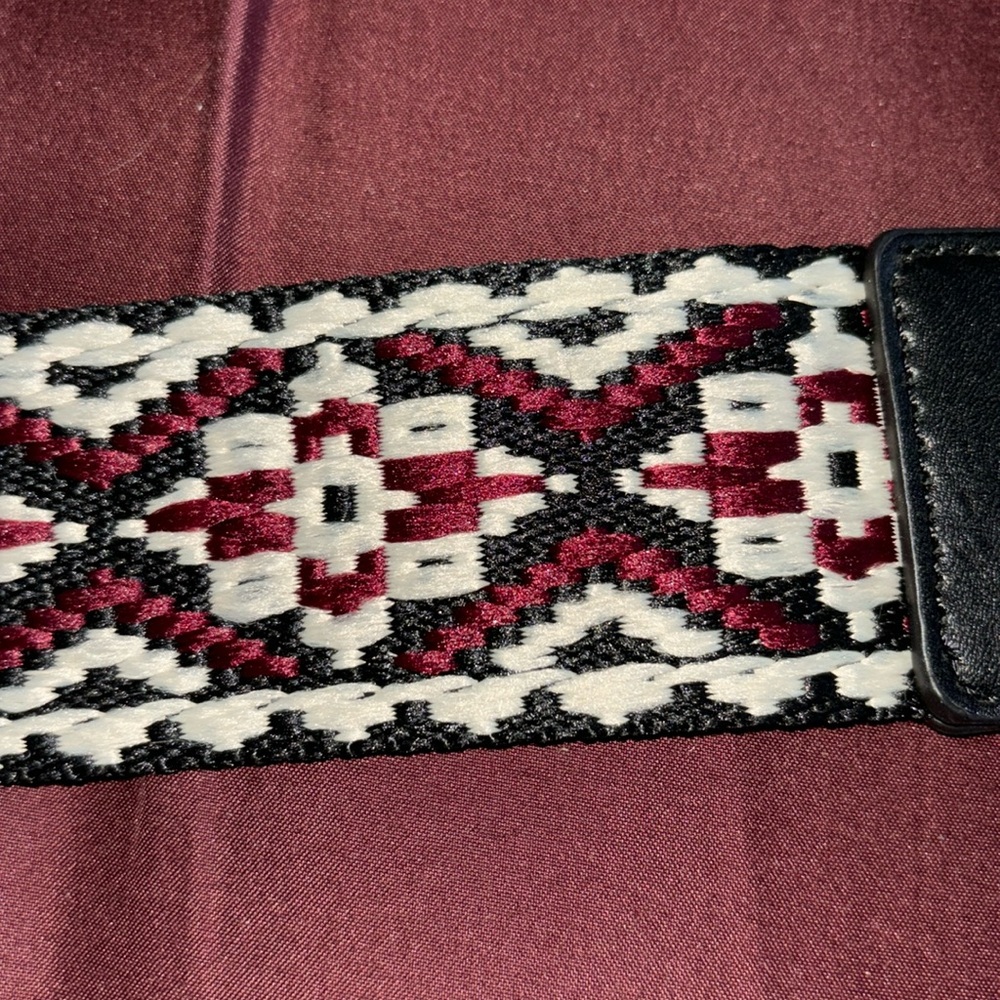 BLACK SLING BAG - Picture 2 of 6